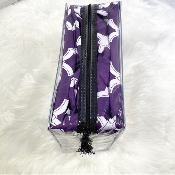 ✨SOLD-OUT✨Twin 3pc Purple Arabesque Bedsheets - Picture 3 of 5
